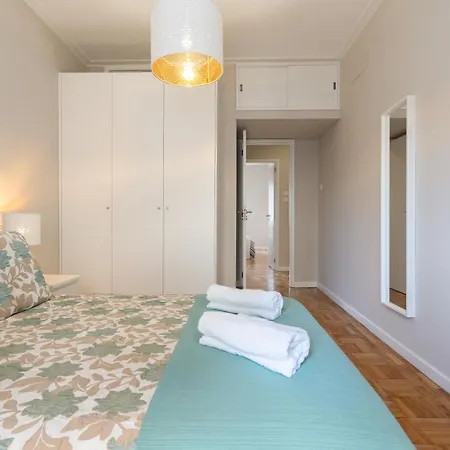 Host Wise Apartment Porto Exterior photo