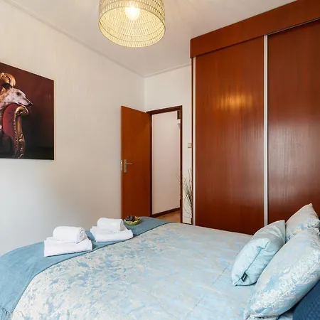 Host Wise Apartment Porto Room photo